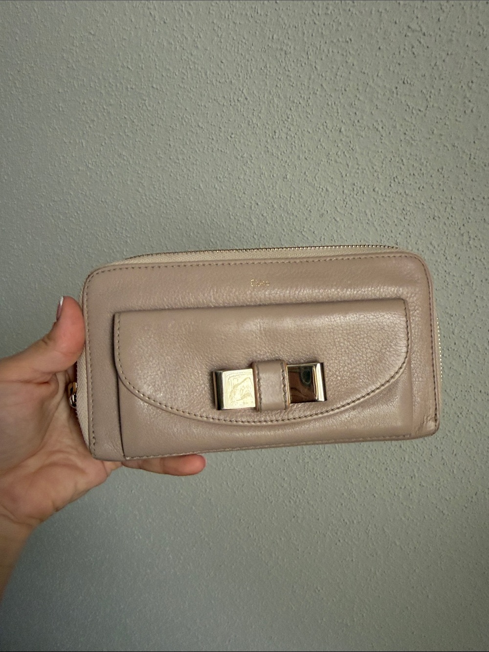 CHLOE Blush Nude Calf Leather Bow Continental Wallet Clutch - Picture 3 of 9